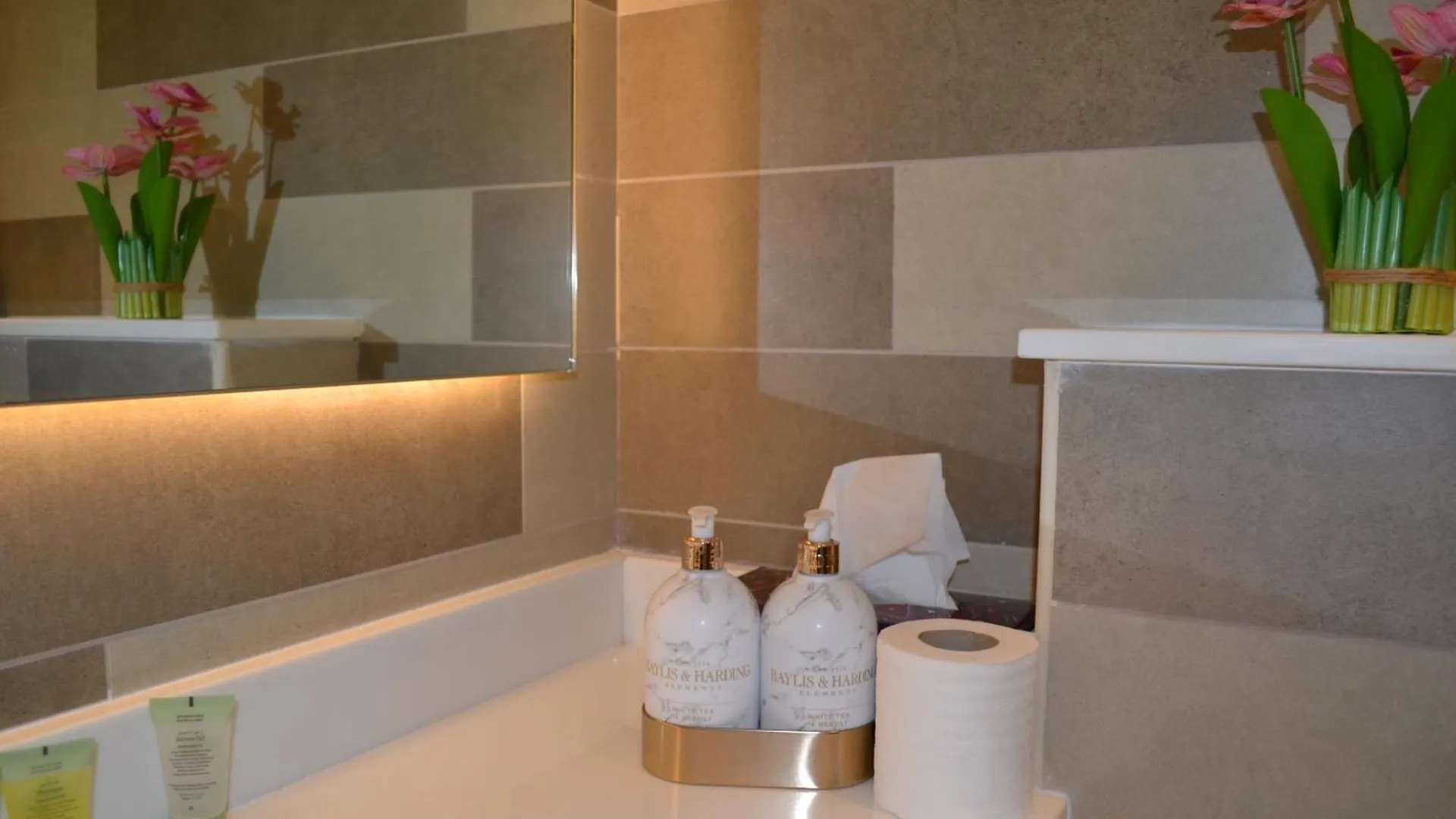 High-Floor 1 Bedroom By Seven Apartments Palm Jumeirah Dubai