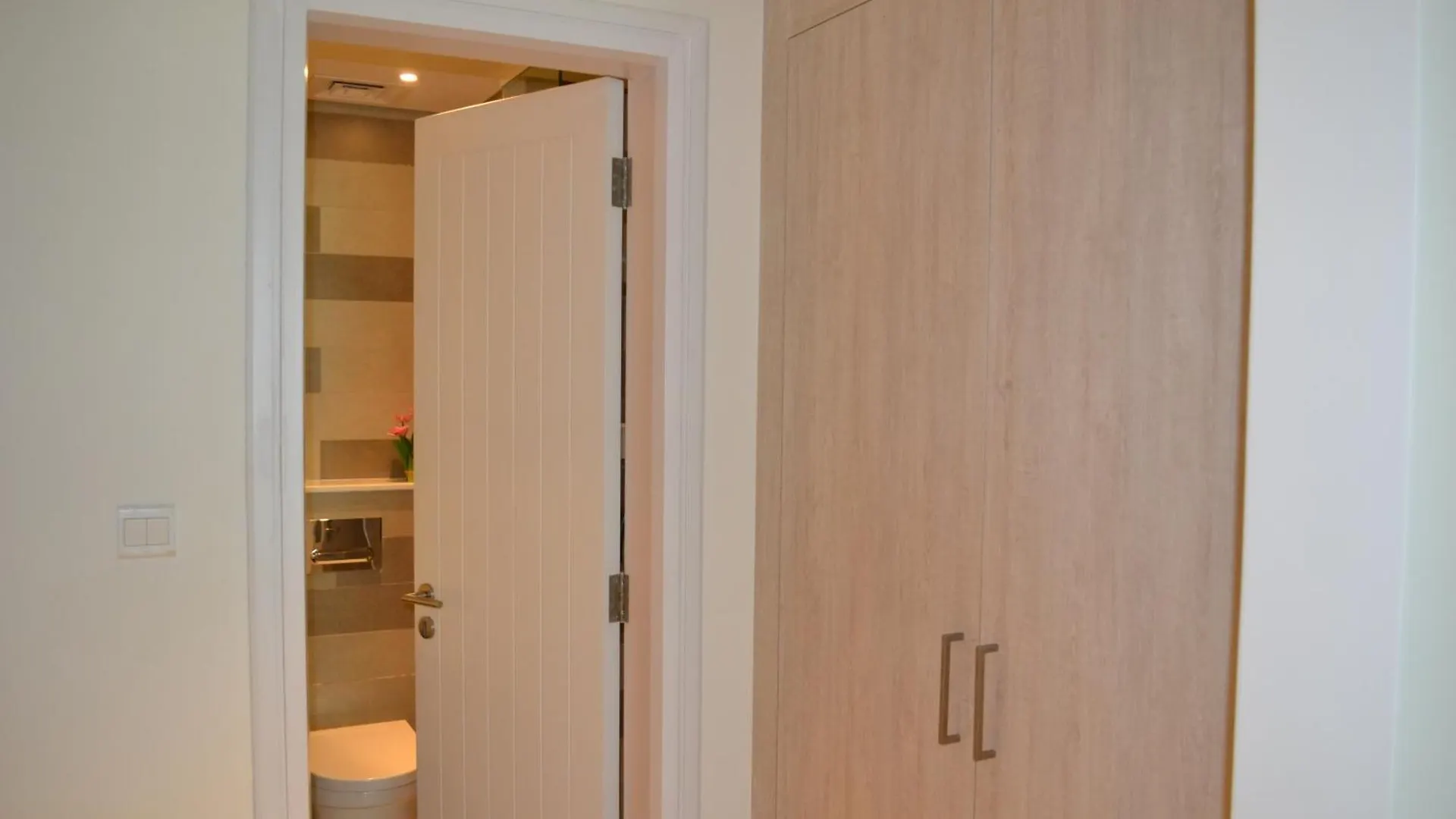 High-Floor 1 Bedroom By Seven Apartments Palm Jumeirah Dubai
